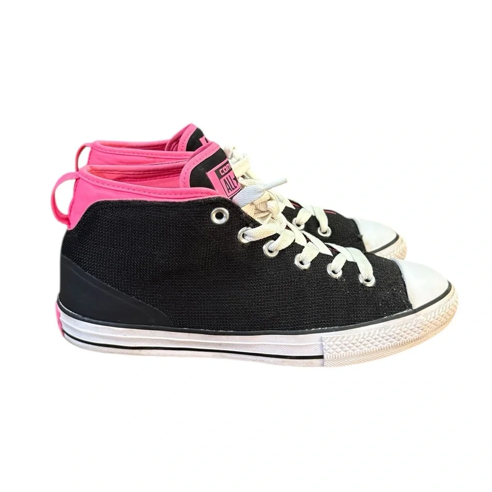 Converse Chuck Taylor All Star mid-top sneakers Junior’s Size 6 Women’s Size 8